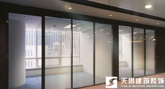 <a href=http://www.hblsjc.cn/ target=_blank class=infotextkey>合肥辦公室裝修</a>玻璃